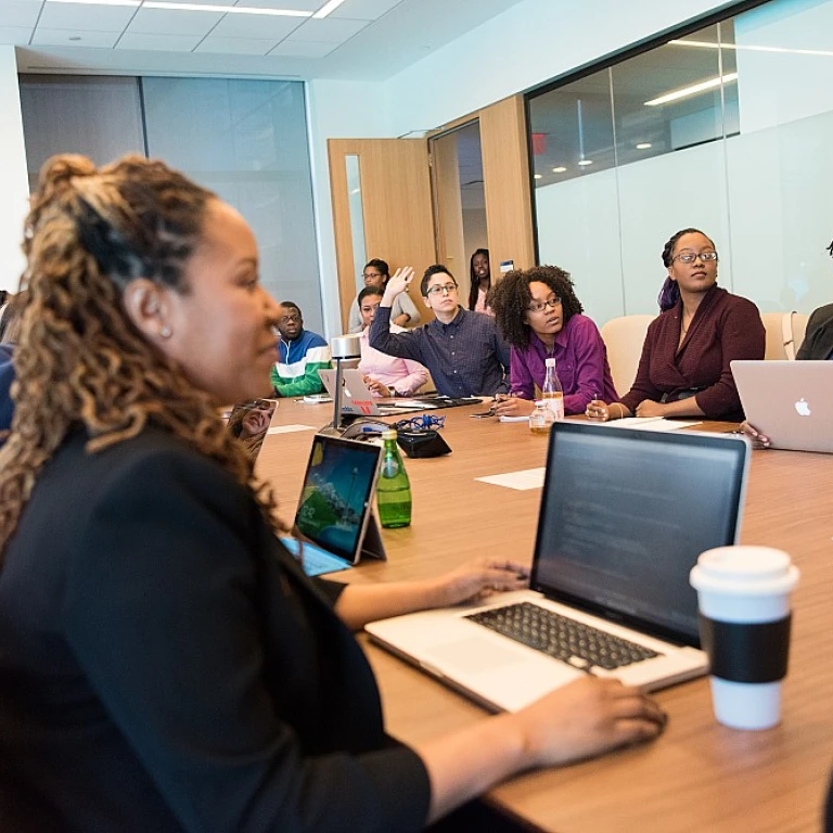 Navigating the World of Oil and Gas Headhunters